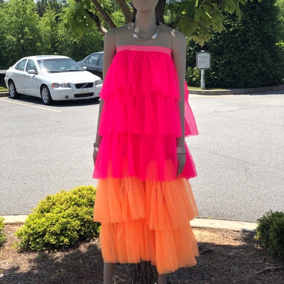 Brand new neon skirt tulle - Picture 4 of 4
